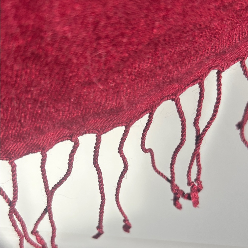 Oversized 70% Pashmina/30% Silk Scarf Burgundy Red Shawl Wrap Nepal 80 x 27 - Picture 3 of 4